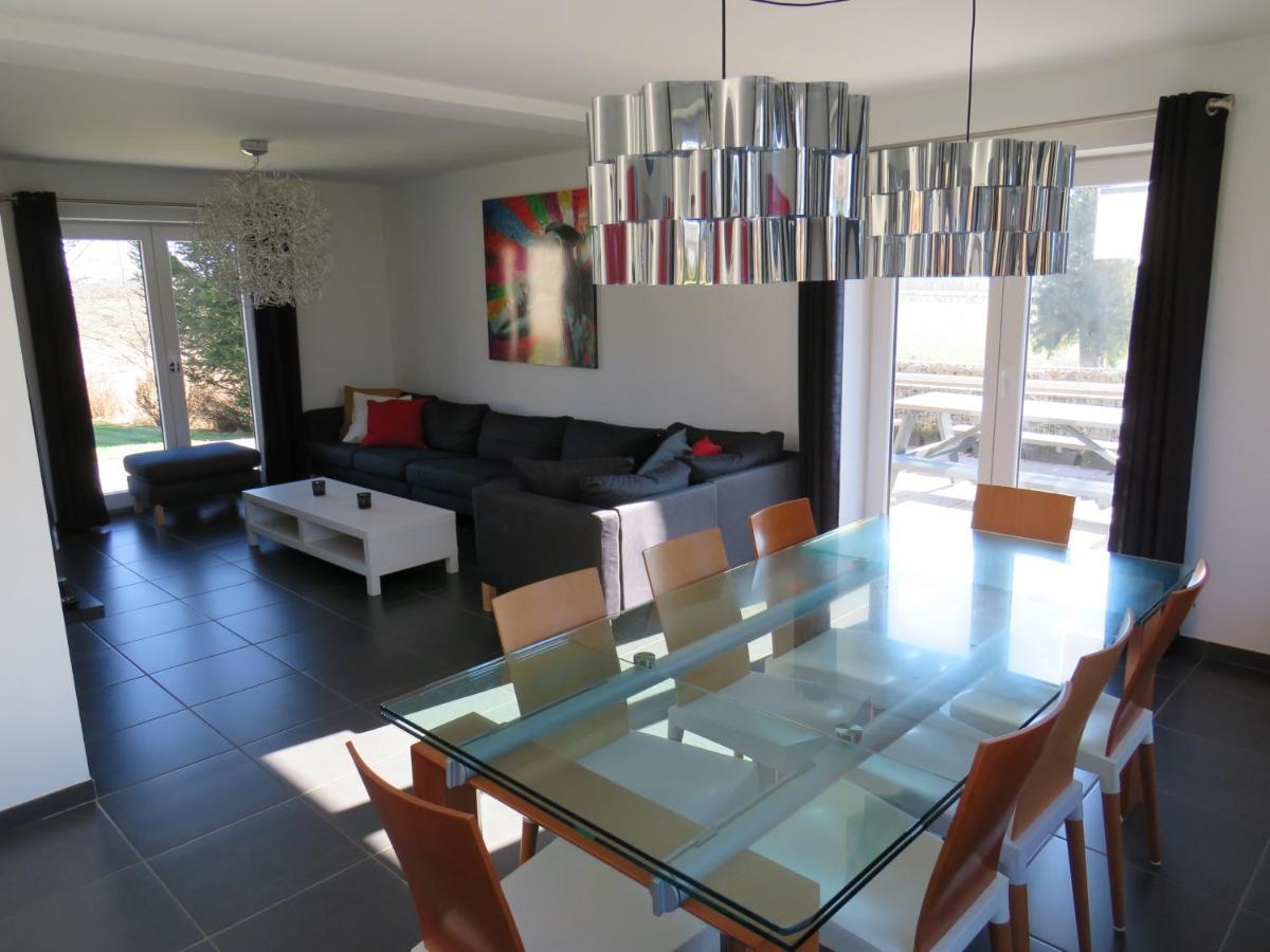 Sixine House Villa Ovifat Luaran gambar
