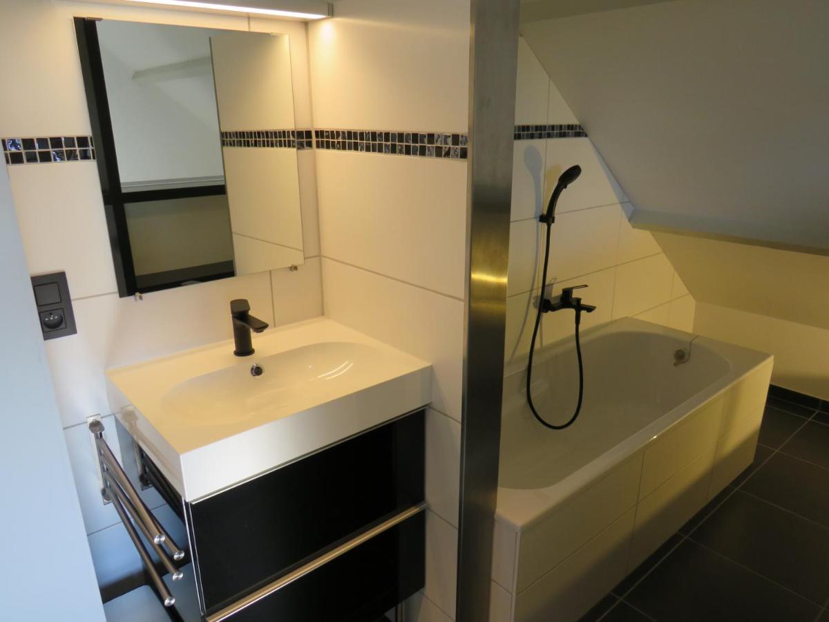 Sixine House Villa Ovifat Luaran gambar