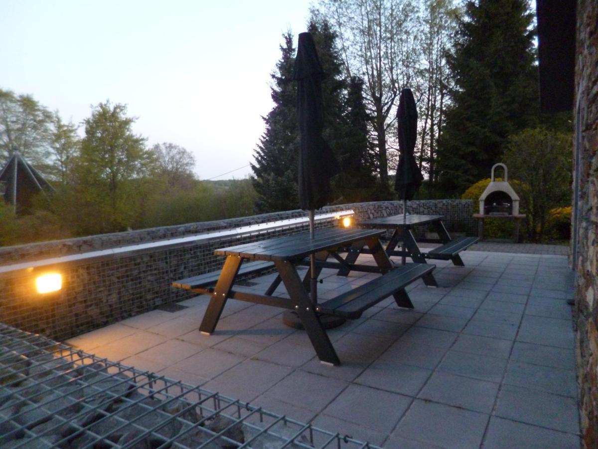 Sixine House Villa Ovifat Luaran gambar